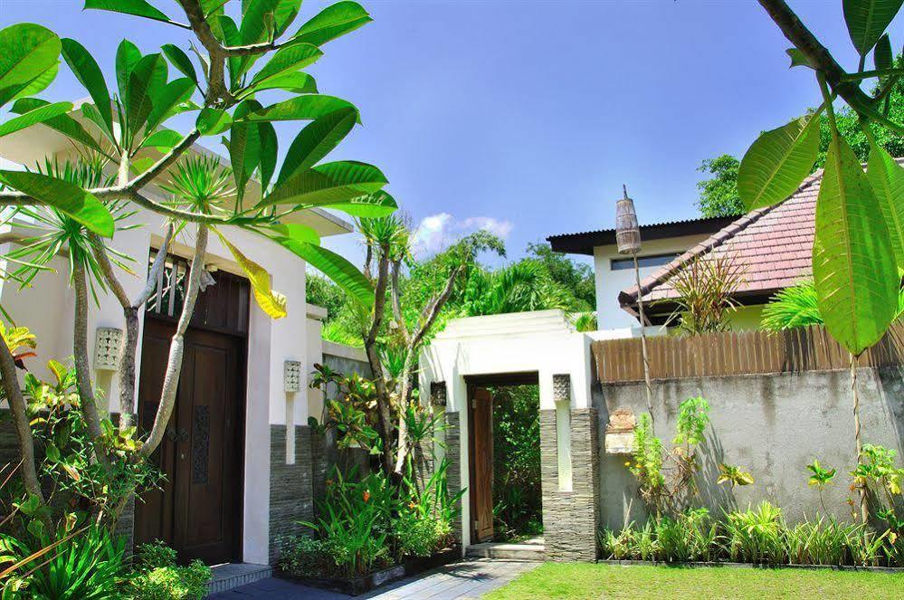 M Two Villas Seminyak Exterior foto